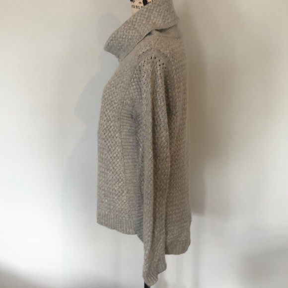 Alfred Sung women’s  Lg sweater - Picture 2 of 5